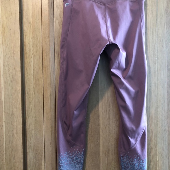 FABLETICS MID RISE ULTRACOOL REFLECTIVE LEGGING - Picture 9 of 9